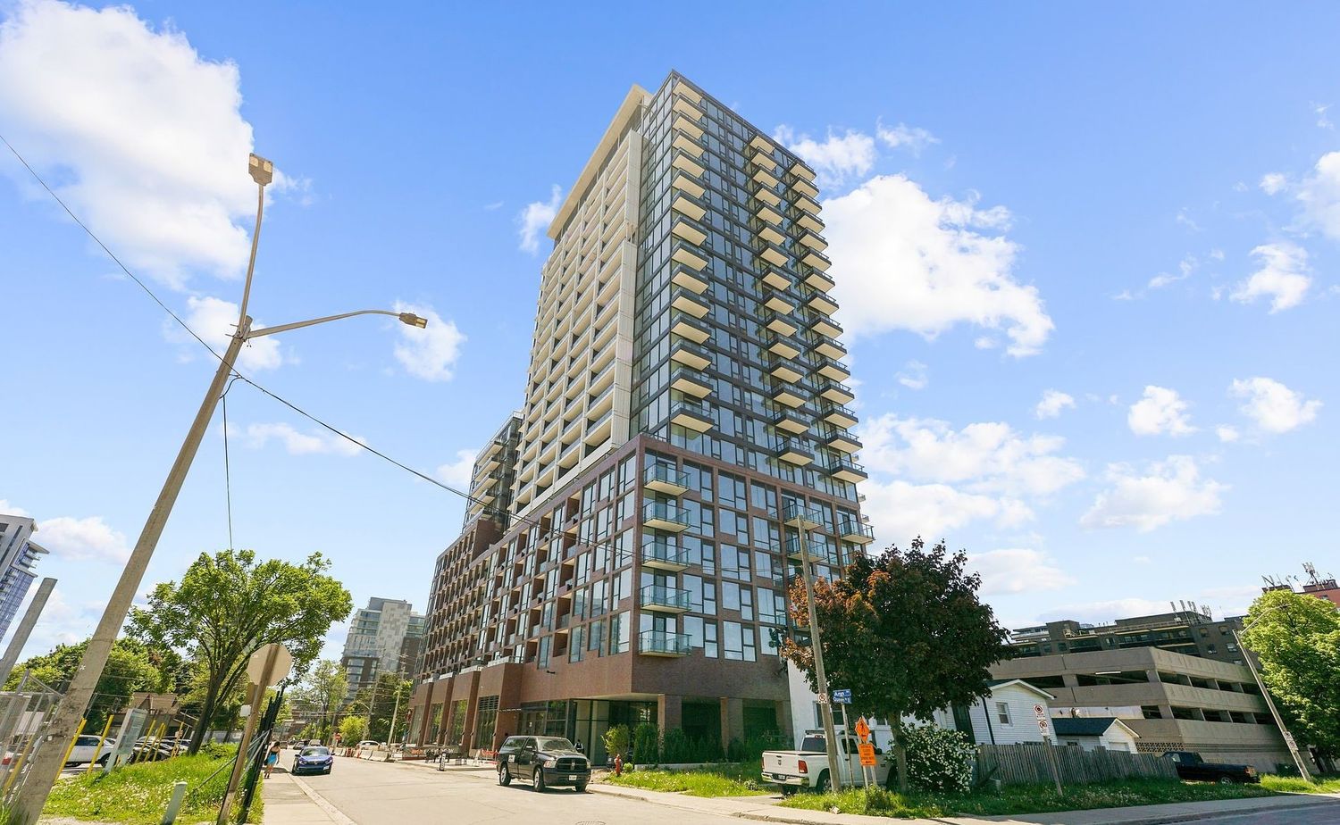 28 Ann Street. Westport Condos is located in  Mississauga, Toronto - image #1 of 5