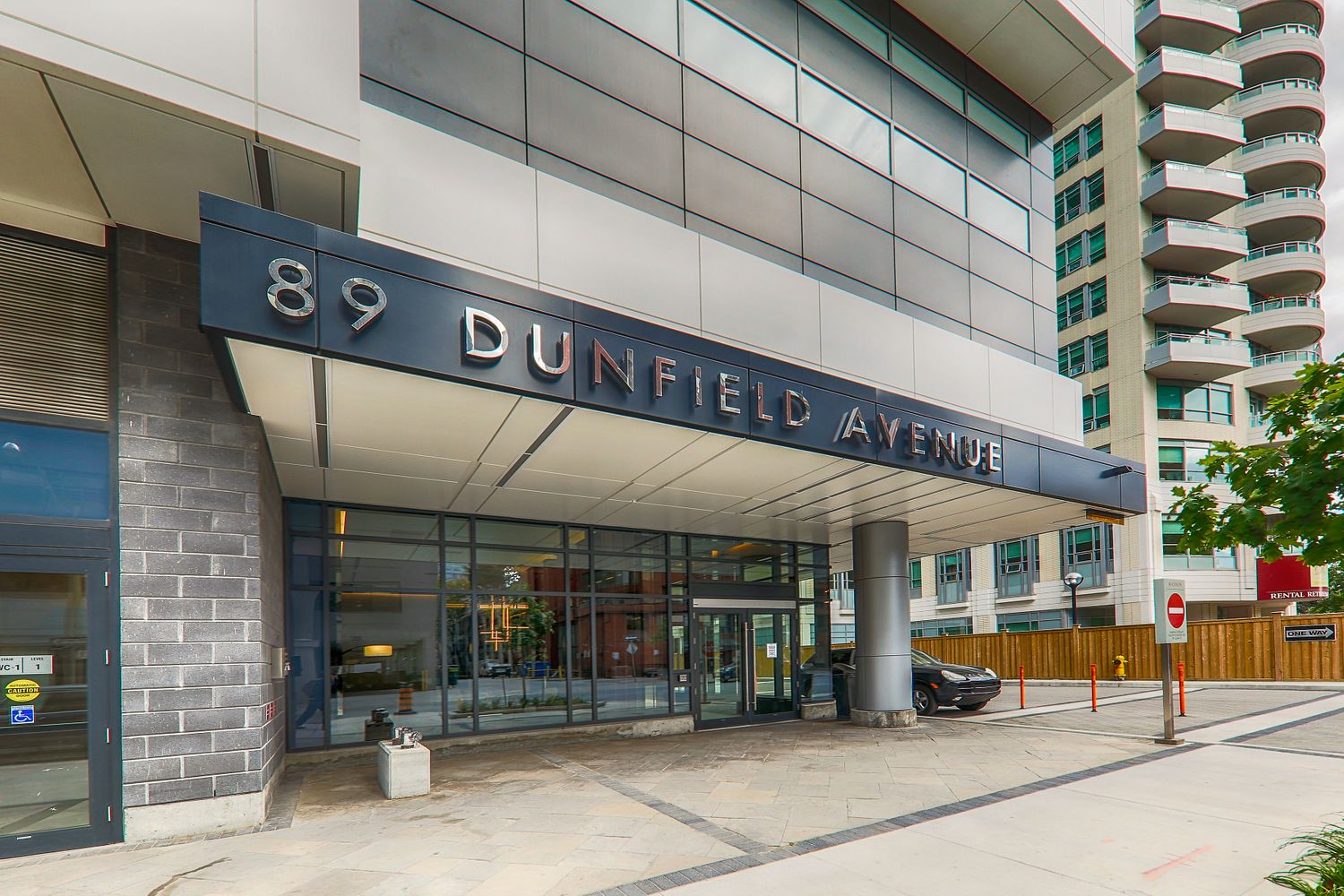 89 Dunfield Avenue. The Madison at Yonge and Eglinton is located in  Midtown, Toronto - image #4 of 4