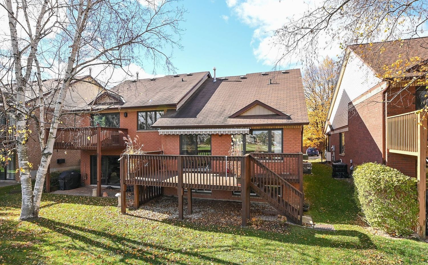 142 Green Briar Road. 142 Green Briar Road is located in  New Tecumseth, Toronto