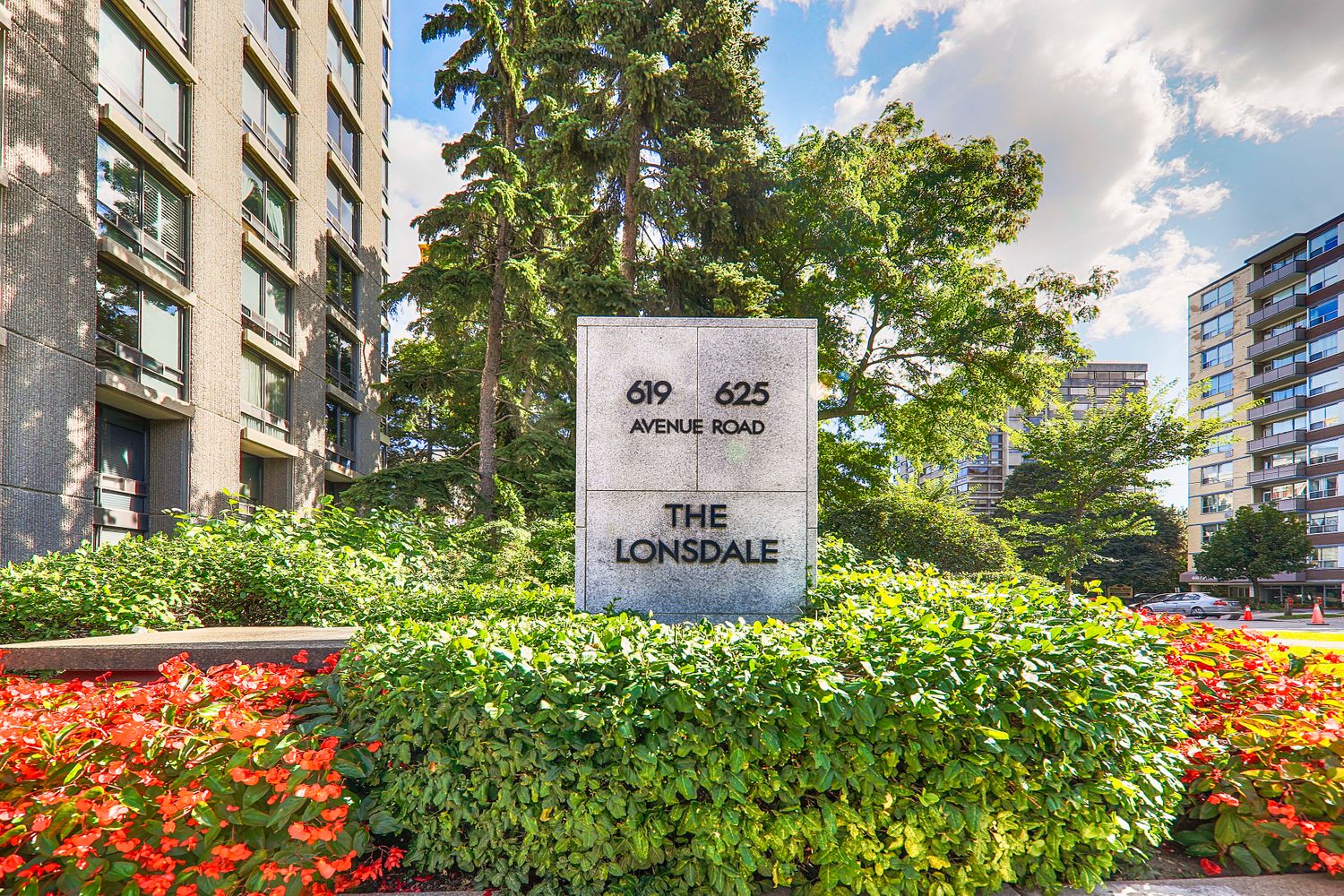 625 Avenue Road. The Lonsdale is located in  Midtown, Toronto - image #4 of 4