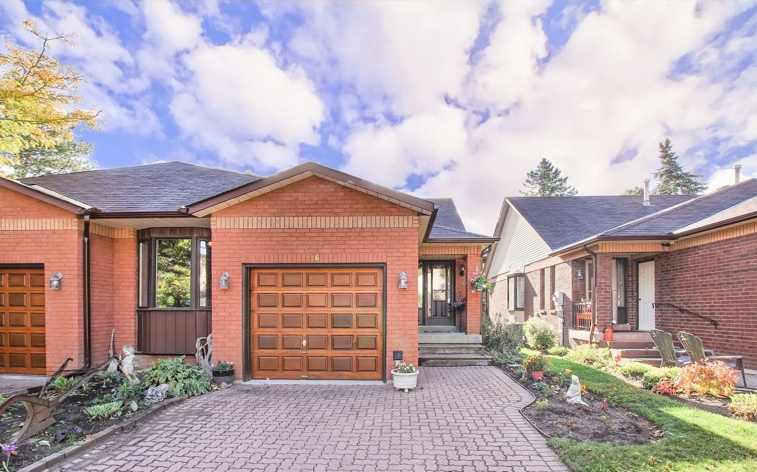 16 Parkdale Drive. 16 Parkdale Drive is located in  New Tecumseth, Toronto - image #1 of 3