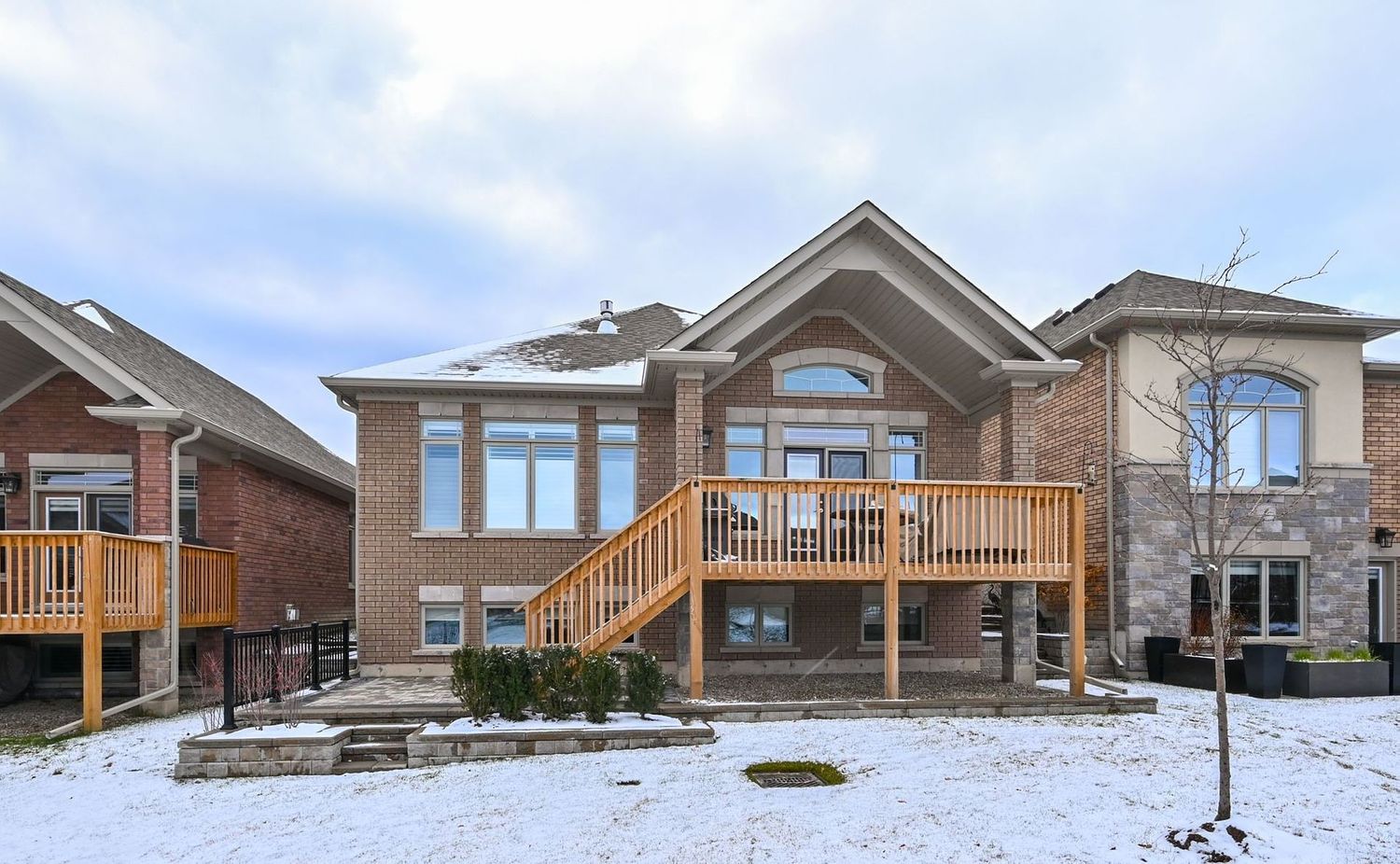 77 Summerhill Drive. 77 Summerhill Drive is located in  New Tecumseth, Toronto - image #2 of 2