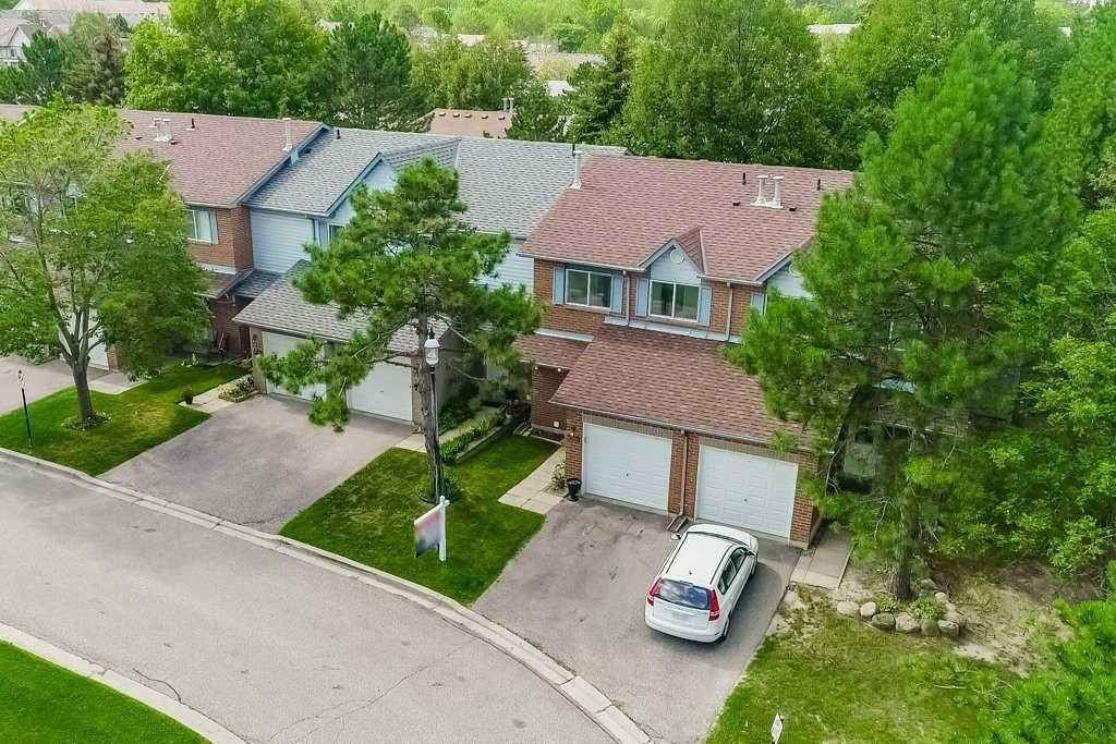 509 Jack Giles Circle. 509 Jack Giles Circle is located in  Newmarket, Toronto - image #2 of 3