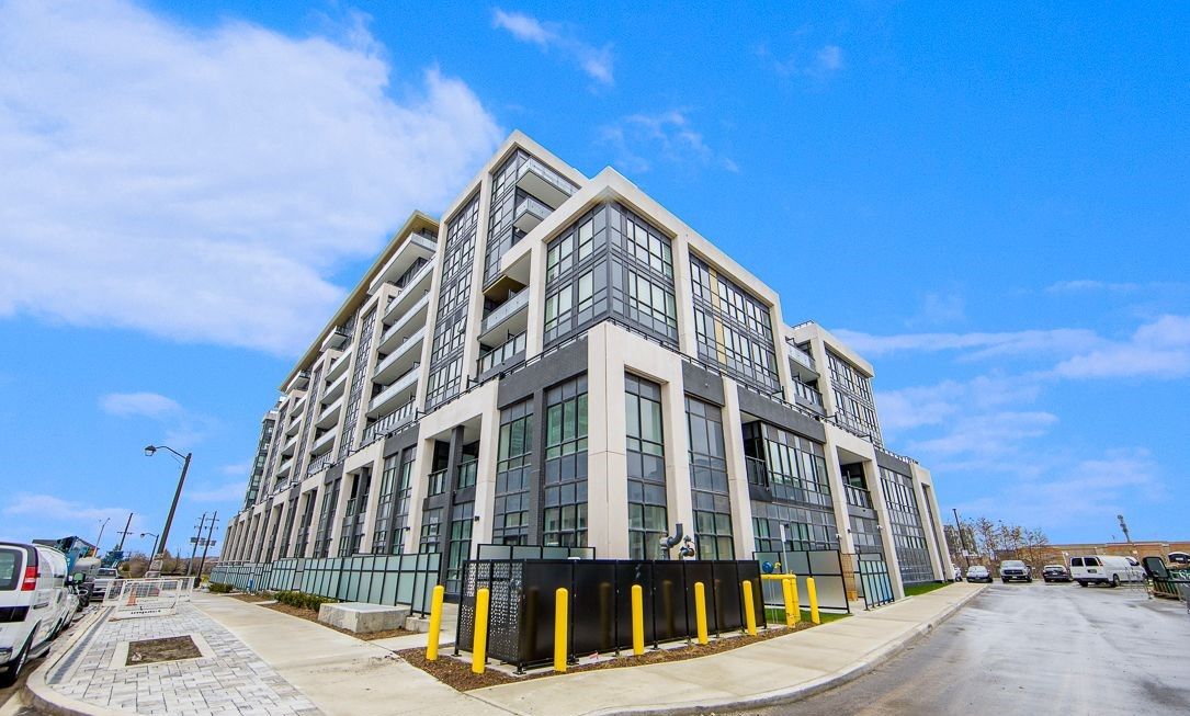 393-407 Dundas Street. Distrikt Trailside 2.0 is located in  Oakville, Toronto - image #1 of 6