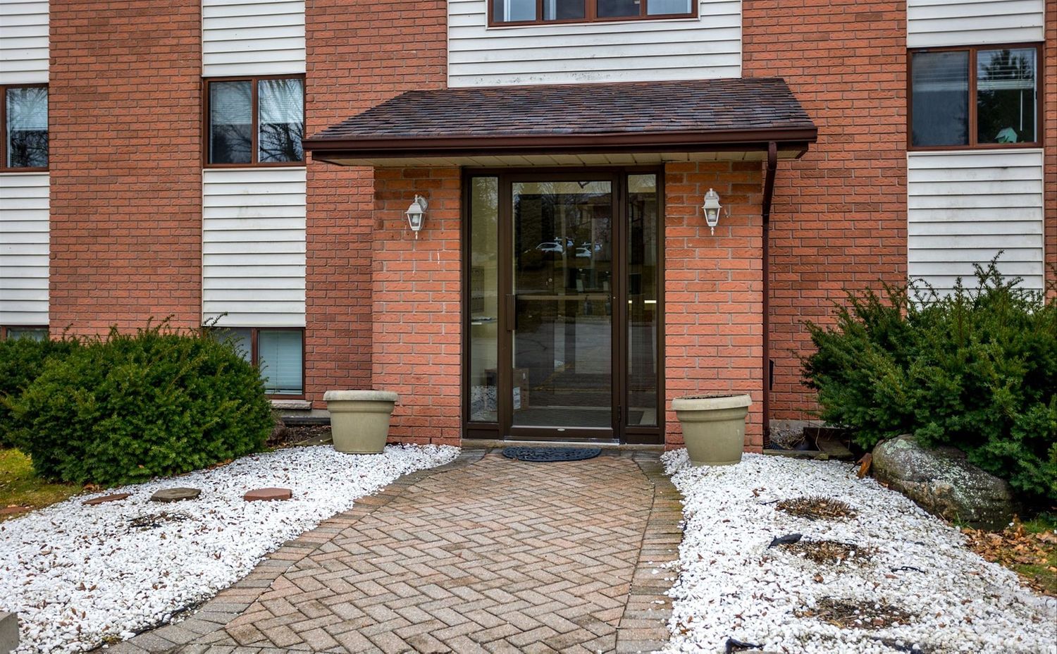 1429 Clearview Drive. Mapleridge Terrace is located in  Peterborough, Toronto - image #4 of 4