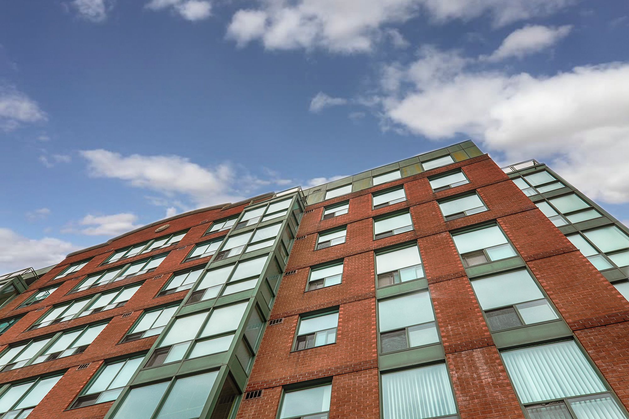 95 Prince Arthur Ave The Dunhill