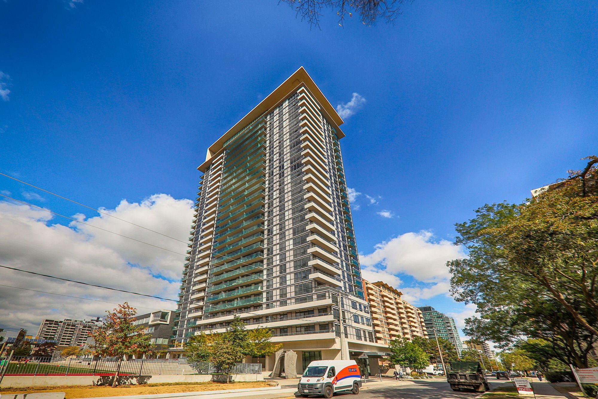 70 Roehampton Ave The Republic South Tower 2 Condos for Sale & 2 Units for Rent Strata.ca 70 Roehampton Ave The Republic South Tower 2 Condos for Sale & 2 Units for Rent Strata.ca