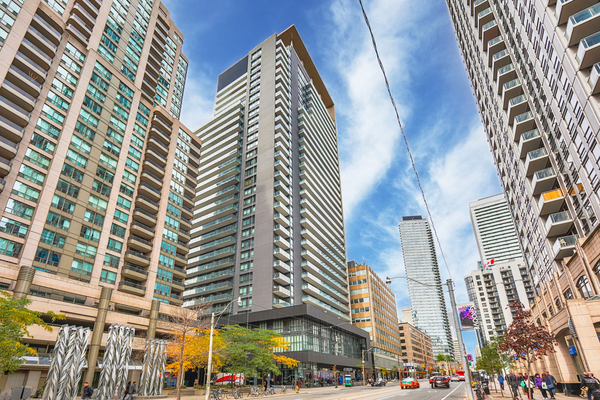 770 Bay St Lumiere Condominiums on Bay 7 Condos for Sale & 4 Units for Rent strata.ca 770 Bay St Lumiere Condominiums on Bay 7 Condos for Sale & 4 Units for Rent strata.ca