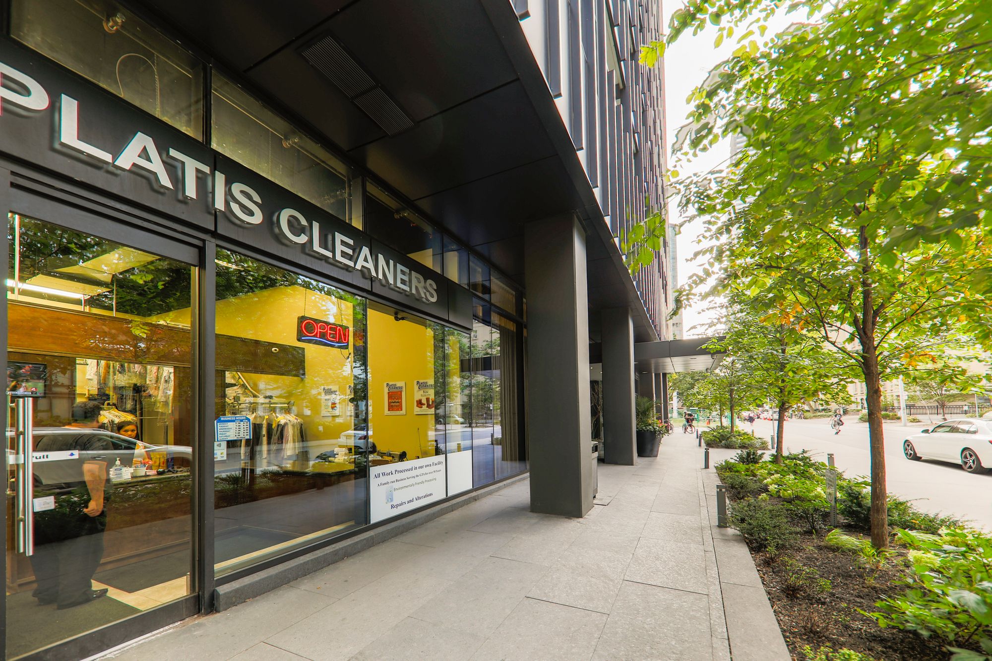 101 Charles St E X2 Condos 9 Condos for Sale & 3 Units for Rent strata.ca