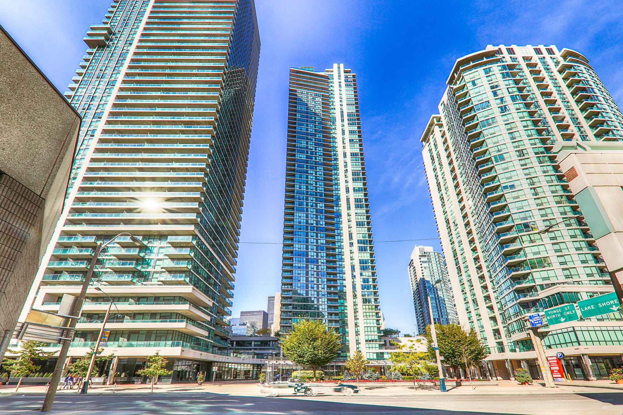 18 Harbour St Success Tower 4 Condos for Sale 3 Units for Rent