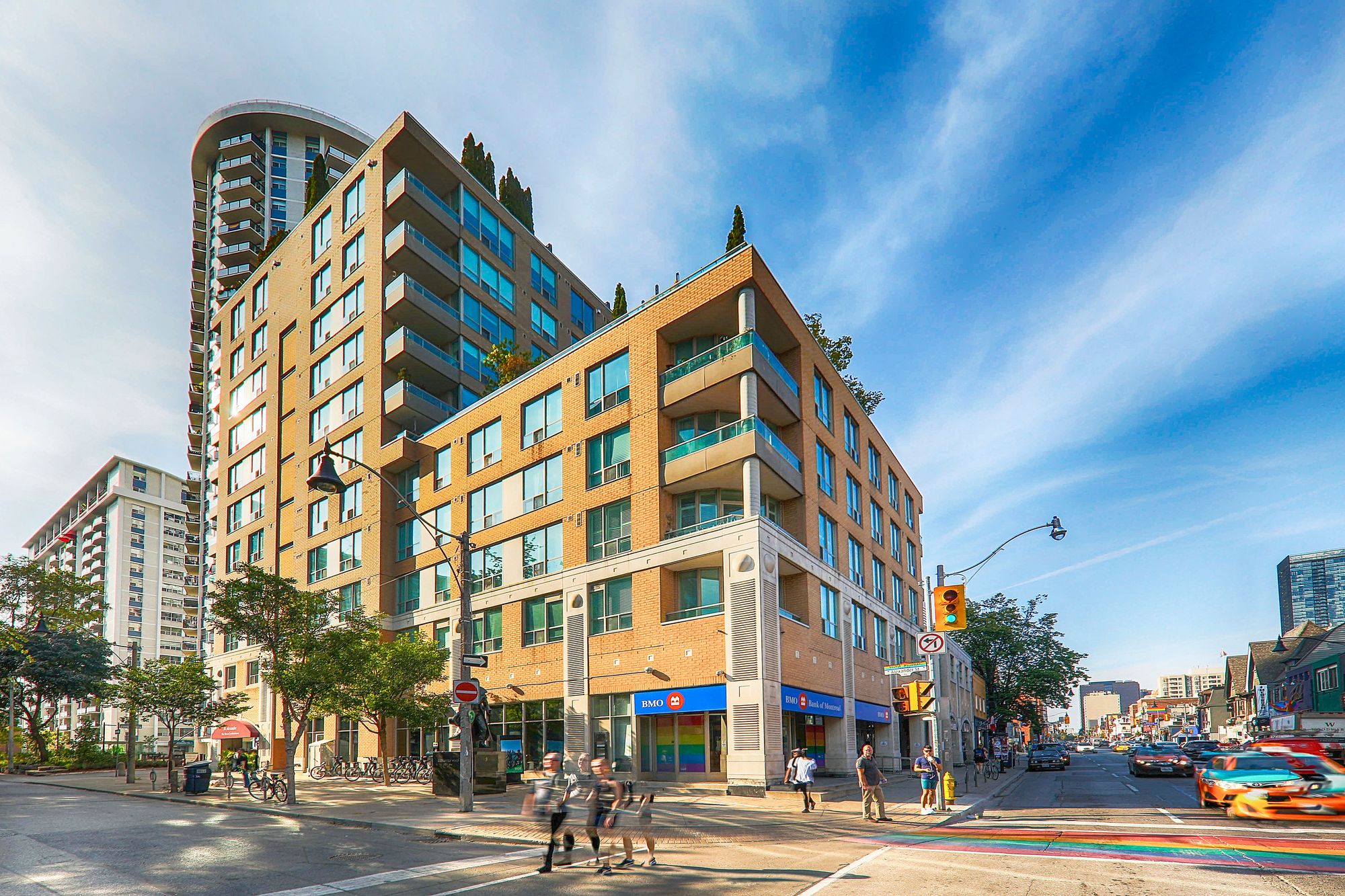 70 Alexander St The Alexus 1 Bed + Den 2 Baths Unit 305