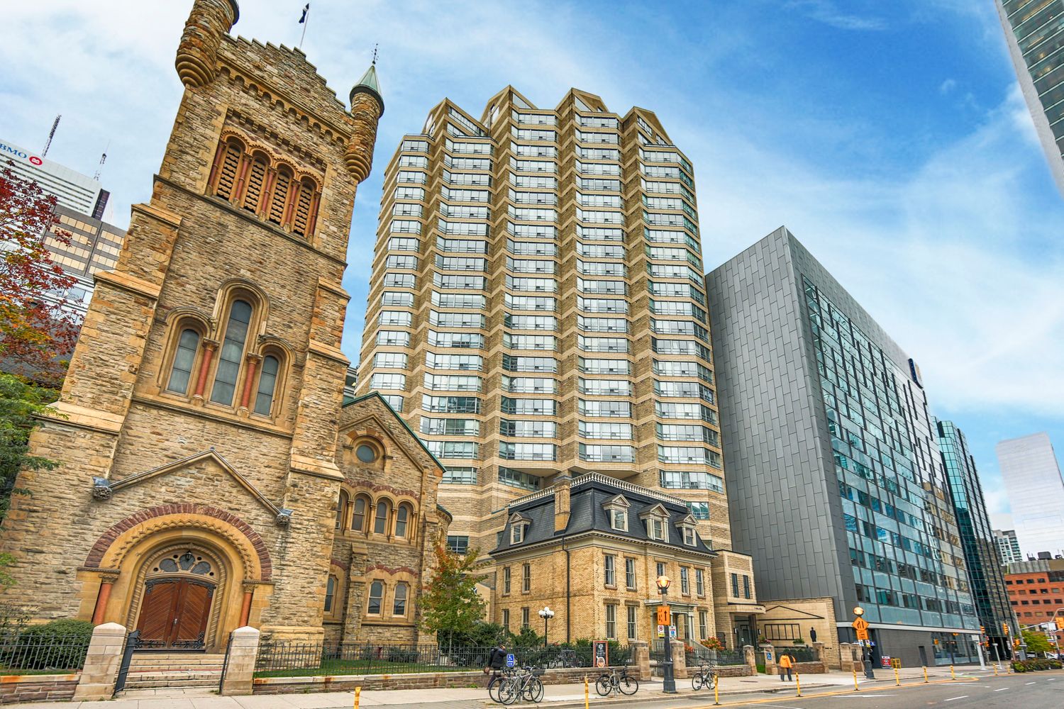 71 Simcoe Street. Symphony Place is located in  Downtown, Toronto - image #2 of 4