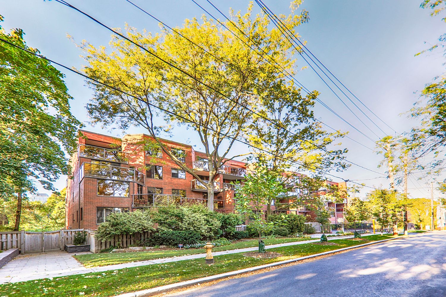 30 Glen Elm Avenue. Glen Elm is located in  Midtown, Toronto - image #1 of 4