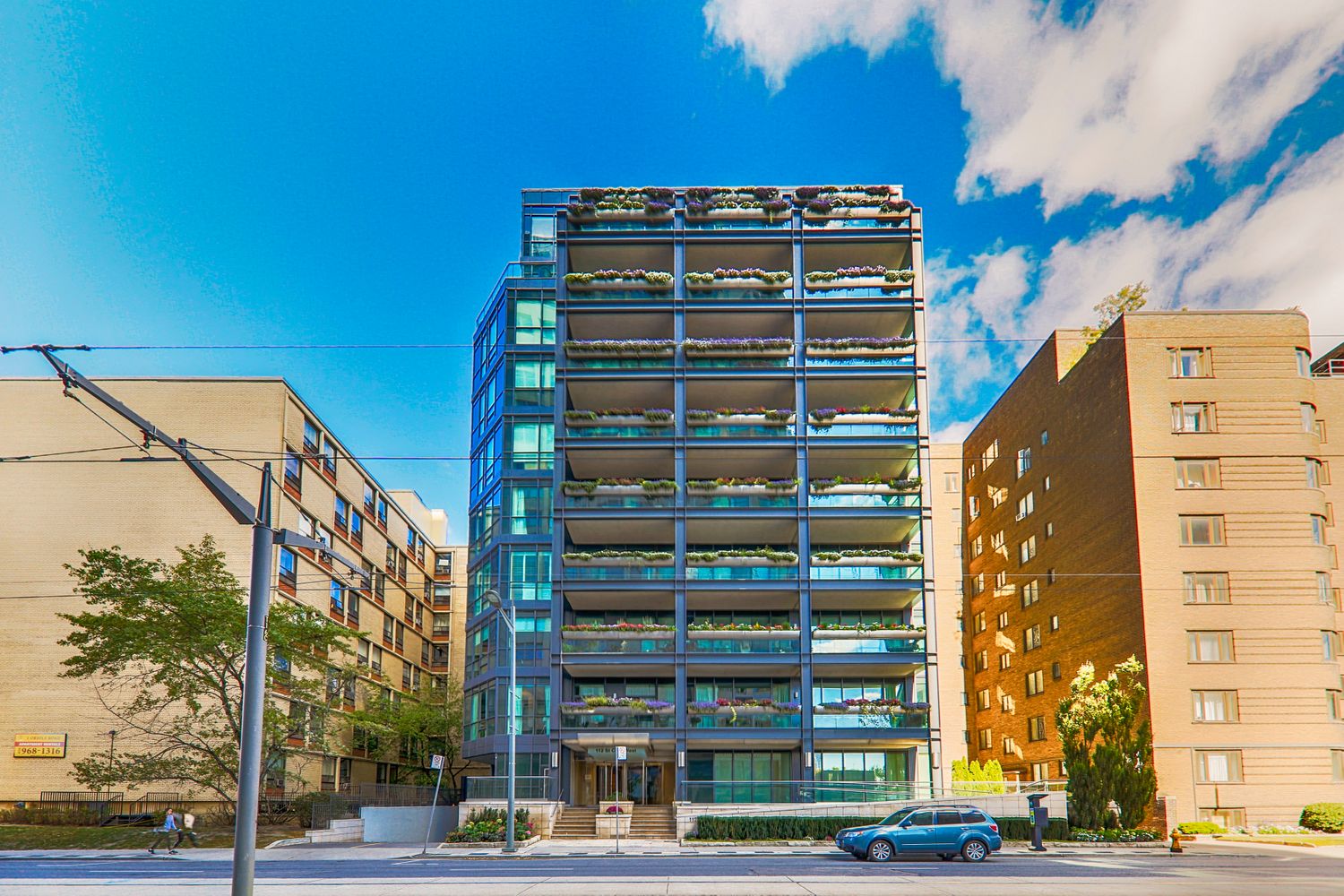 112 St Clair Avenue W. ONE12 St Clair is located in  Midtown, Toronto - image #2 of 4