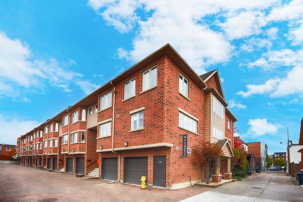 Townhomes of Plymouth Avenue