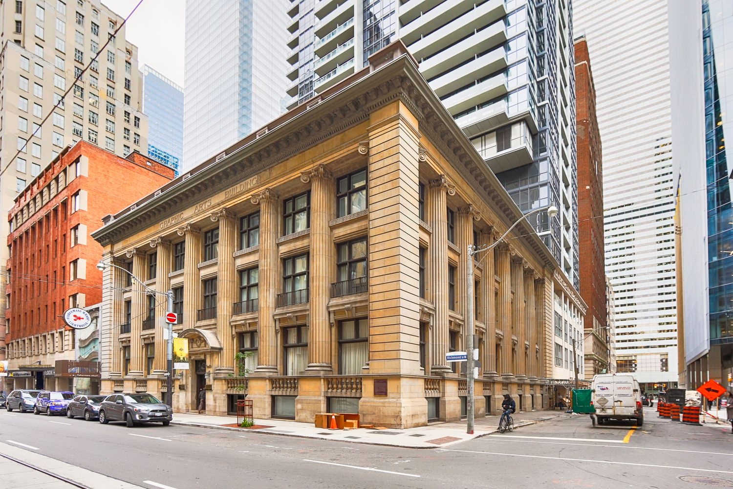 73 Richmond Street W. Graphic Arts Building is located in  Downtown, Toronto - image #1 of 5