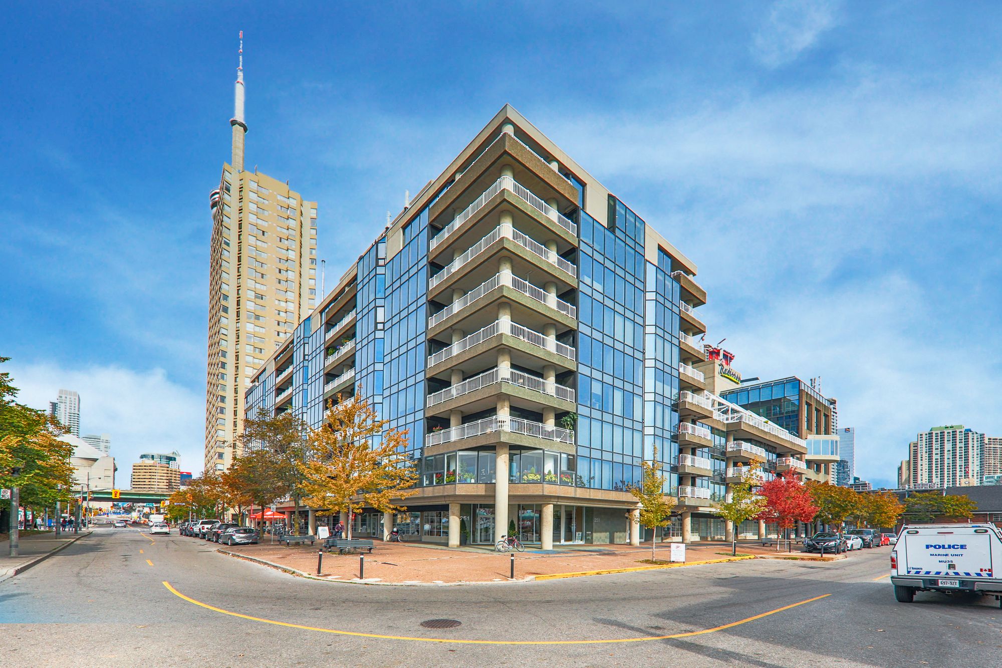 251 Queens Quay W, unit 705 for sale in The Waterfront - image #1