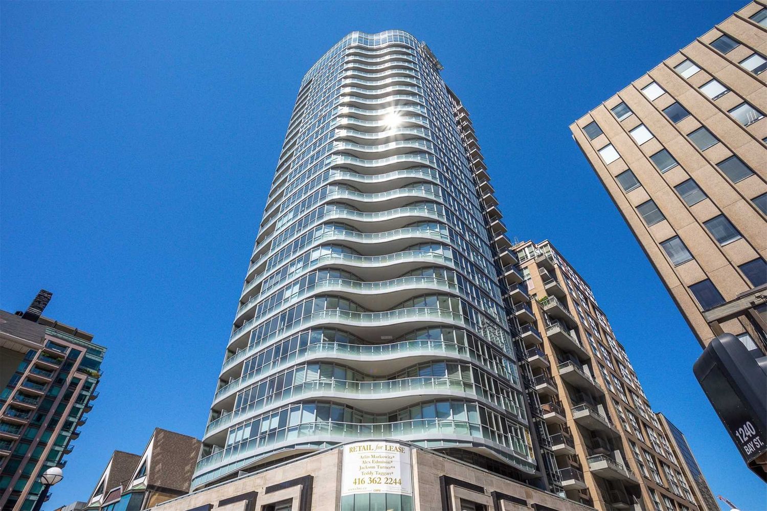 88 Cumberland Street. Minto Yorkville Park is located in  Downtown, Toronto - image #1 of 3
