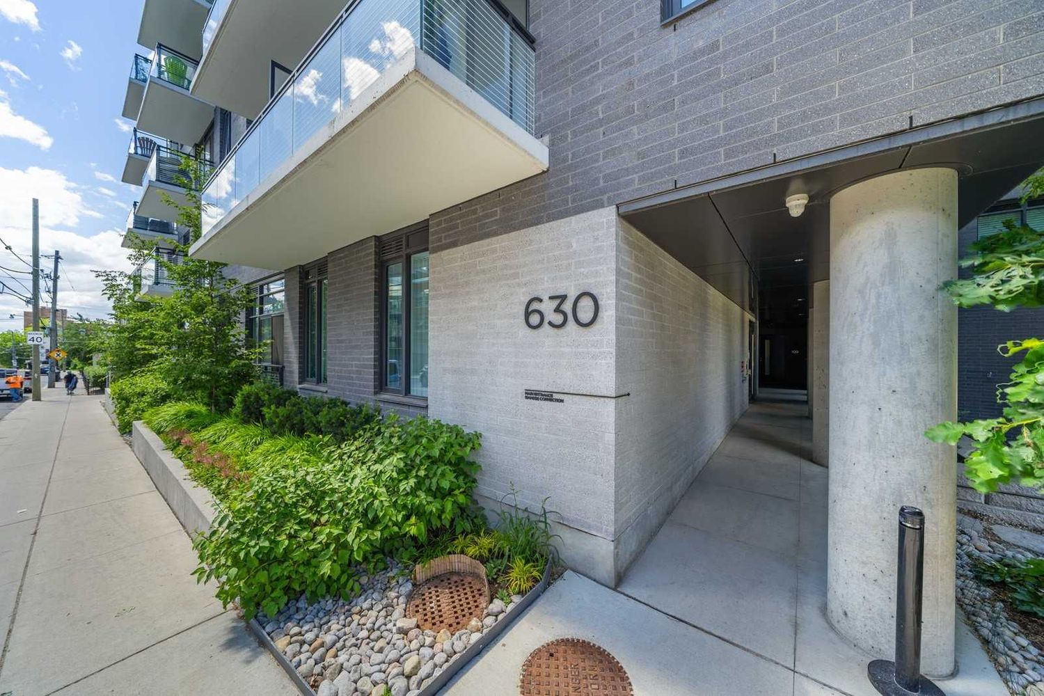 630 Kingston Road. The Southwood Condos is located in  East End, Toronto - image #2 of 3