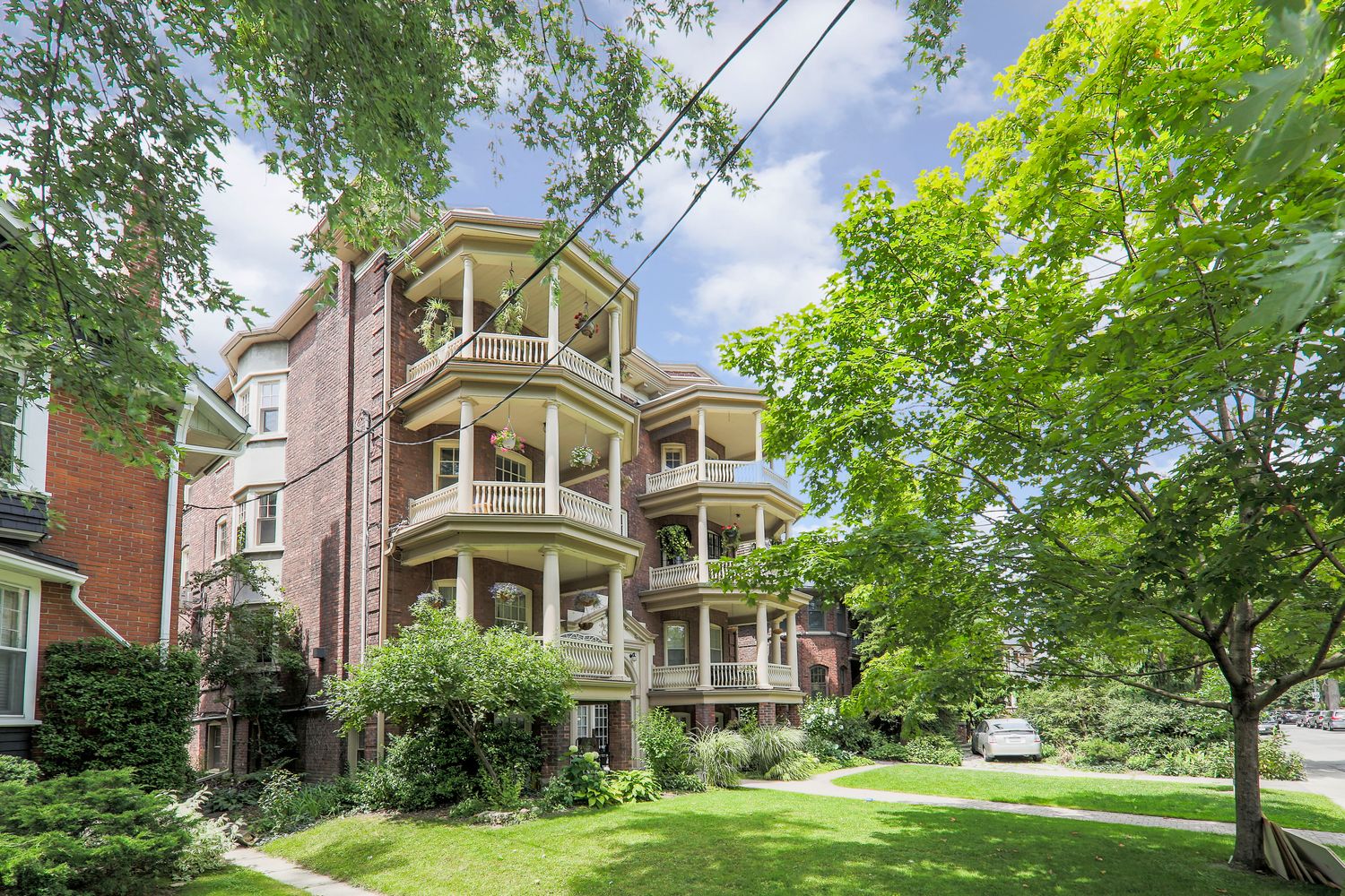 68 Kendal Avenue. Audley Court is located in  Downtown, Toronto - image #2 of 4