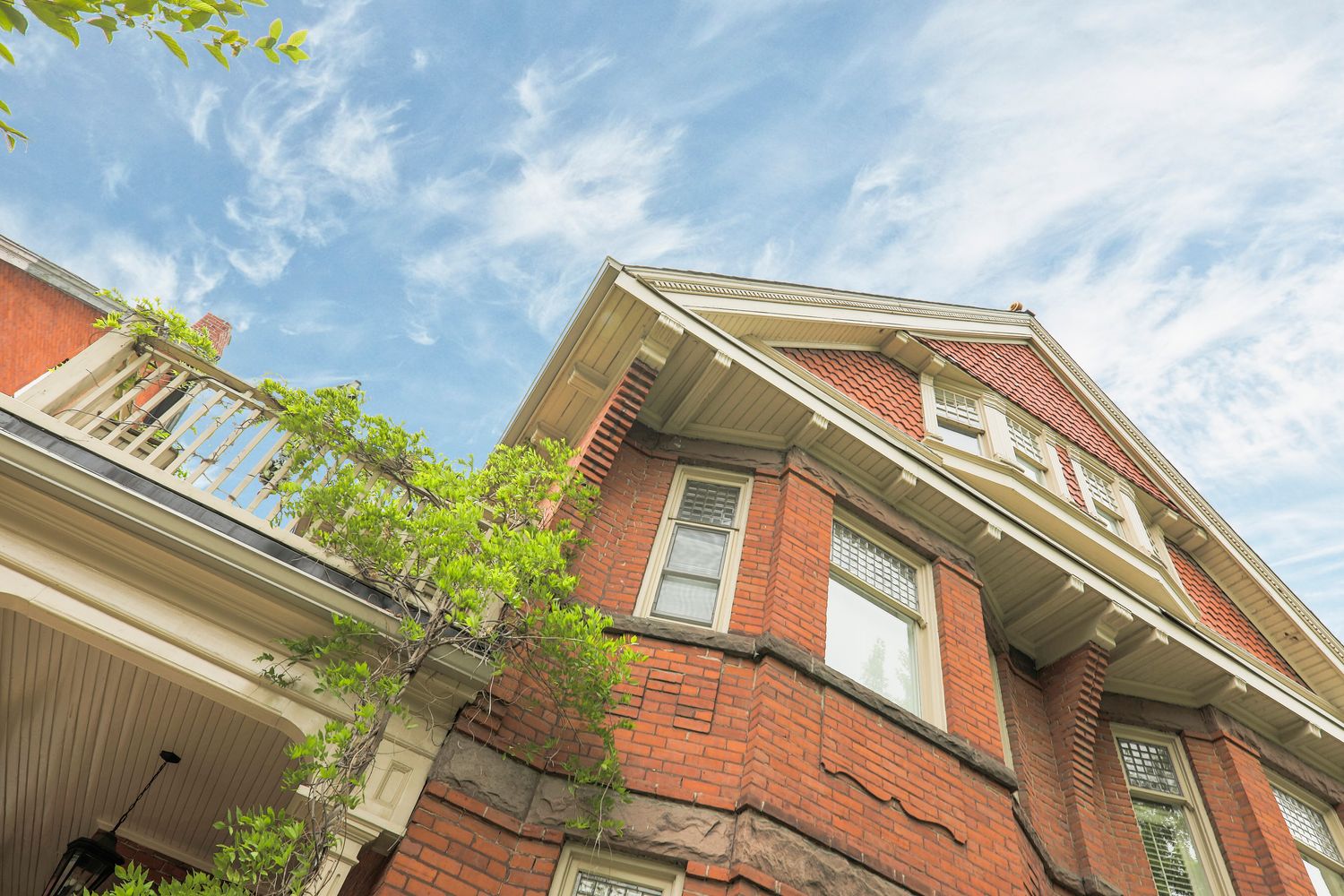 118 Bedford Road. Bedford Mansion Townhomes is located in  Downtown, Toronto - image #3 of 4