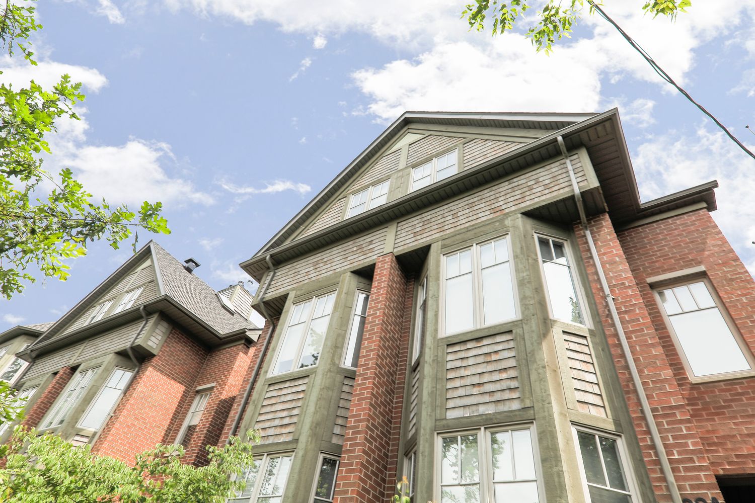 99-105 Walmer Road. Walmer Road Townhomes is located in  Downtown, Toronto - image #4 of 5