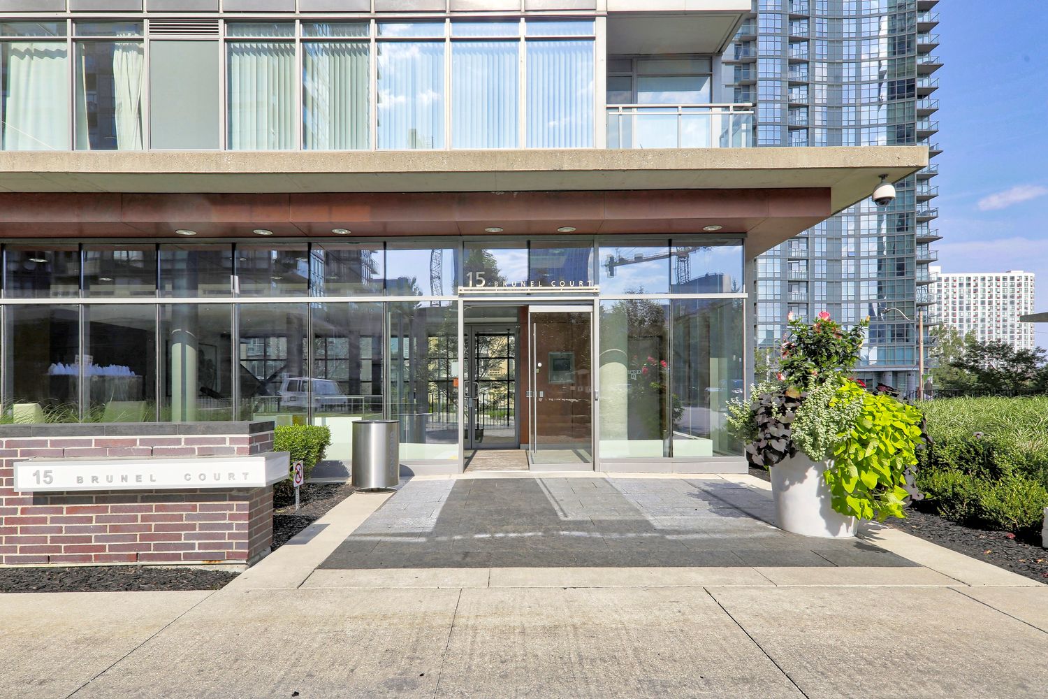 15 Fort York Boulevard. N1 | N2 Condos - City Place is located in  Downtown, Toronto - image #4 of 5