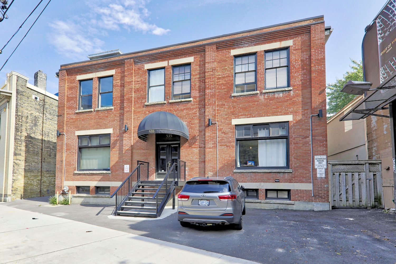 535 Queen Street E. Carhart Lofts is located in  Downtown, Toronto - image #2 of 4