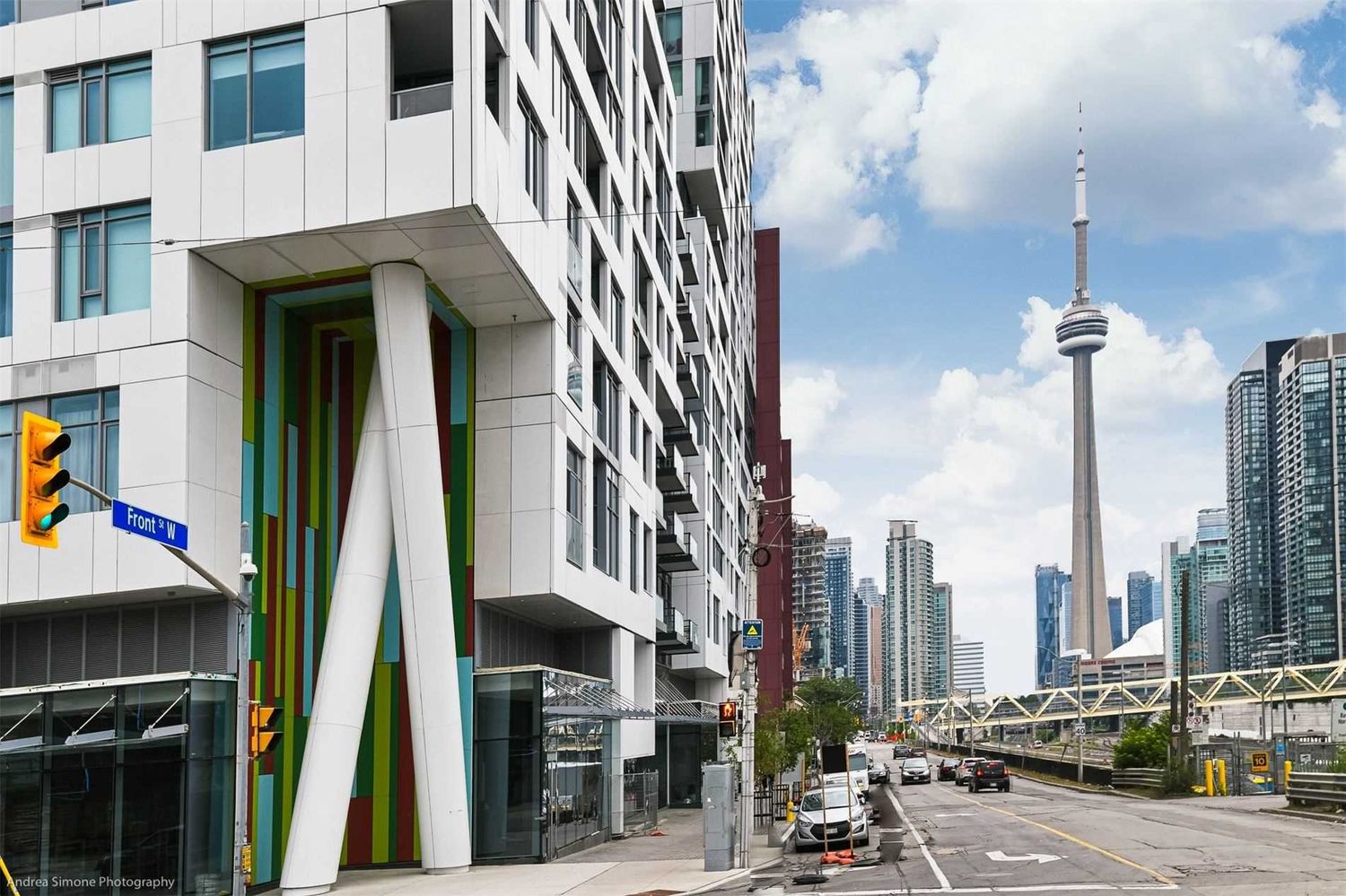 27 Bathurst Street. Minto Westside Condos is located in  Downtown, Toronto - image #2 of 2