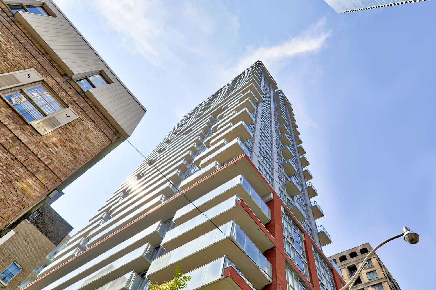 126 Simcoe Street. Boutique II Condos is located in  Downtown, Toronto - image #3 of 5