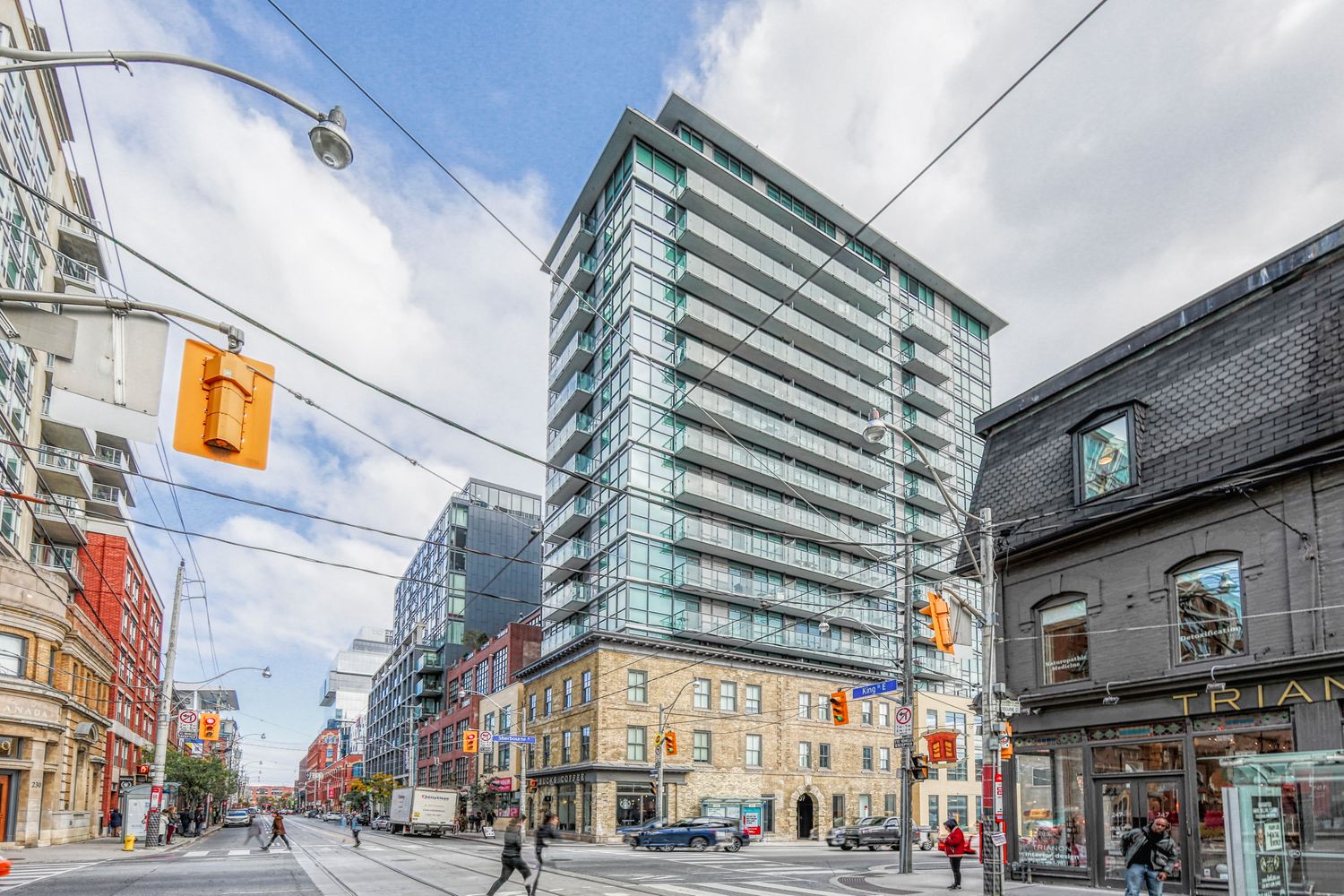 39 Sherbourne Street. King+ Condos is located in  Downtown, Toronto - image #1 of 4