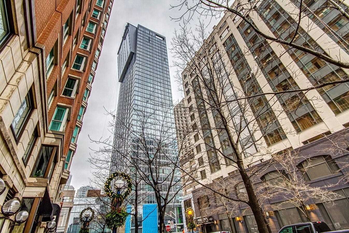 200 Cumberland Street. Yorkville Private Estates is located in  Downtown, Toronto - image #1 of 2