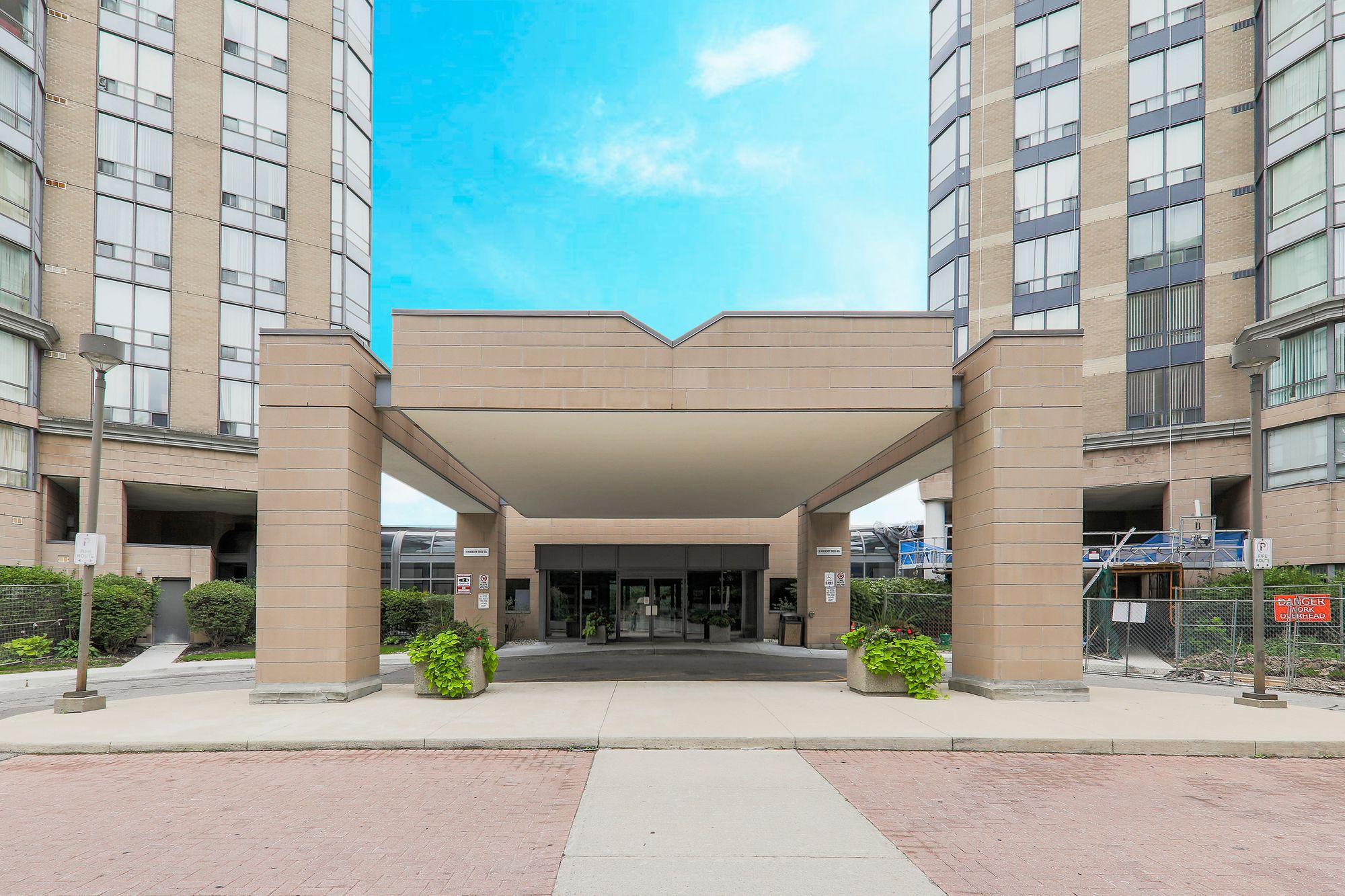 1 Hickory Tree Rd River Ridge 2 Condos for Sale & 0 Units for Rent