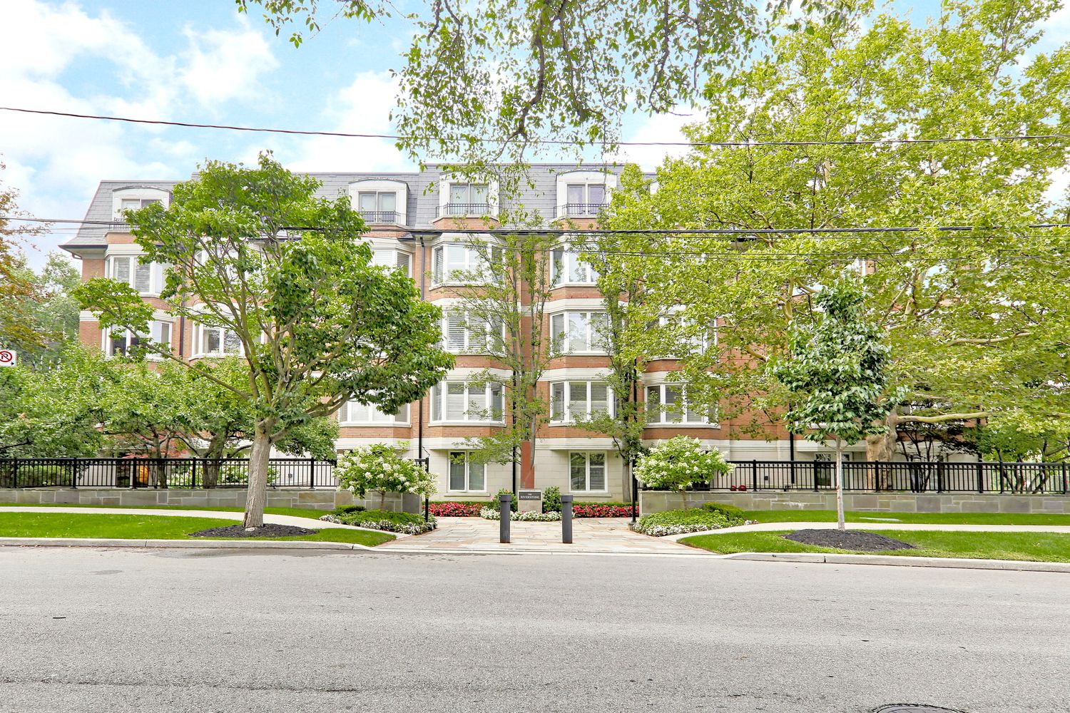 40-50 Old Mill Road. The Riverstone Condos is located in  York Crosstown, Toronto - image #2 of 4