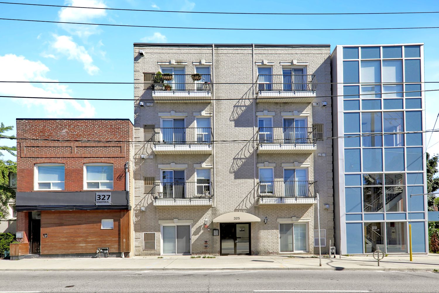 325 Kingston Road. 325 Kingston Road Condos is located in  East End, Toronto - image #2 of 4