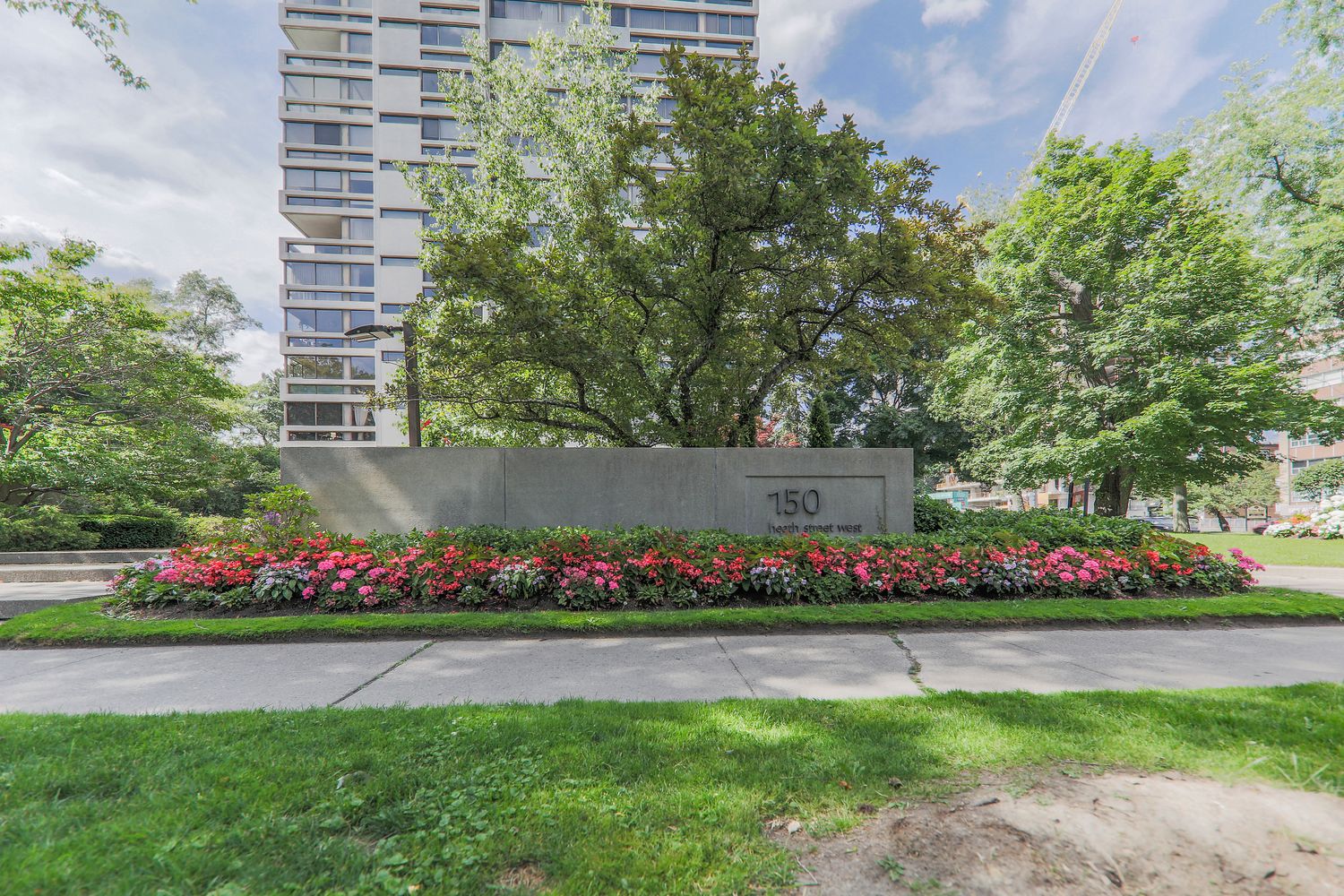 150 Heath Street W. 150 Heath Street West Condos is located in  Midtown, Toronto - image #3 of 5