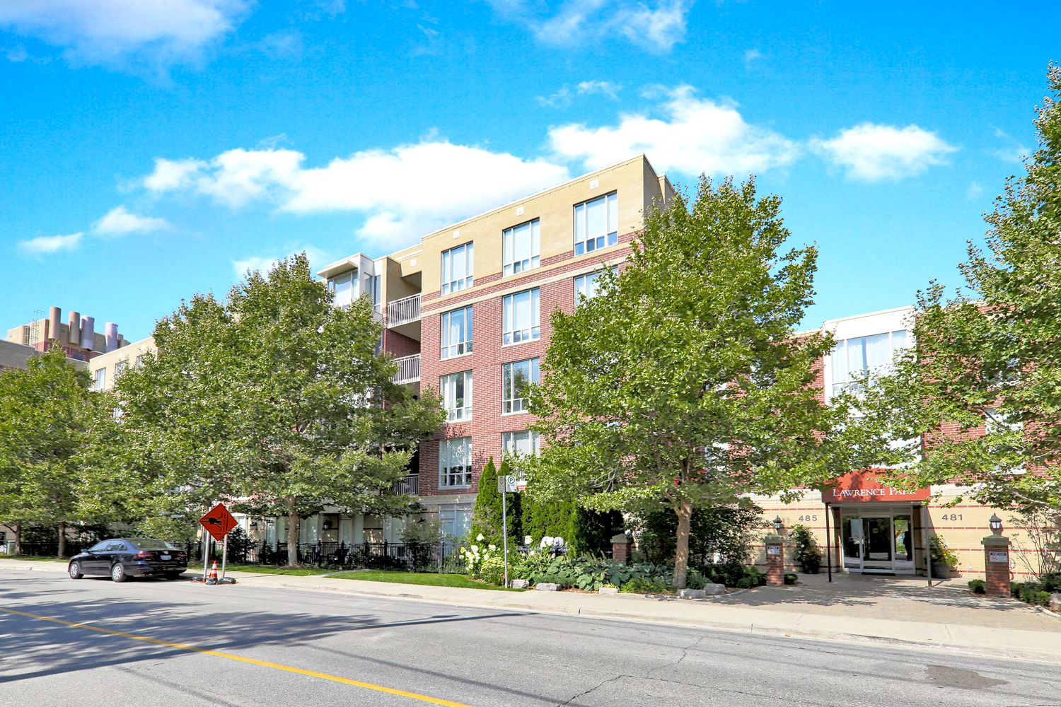 451-485 Rosewell Avenue. Lawrence Park Condos on Rosewell is located in  Midtown, Toronto - image #2 of 4