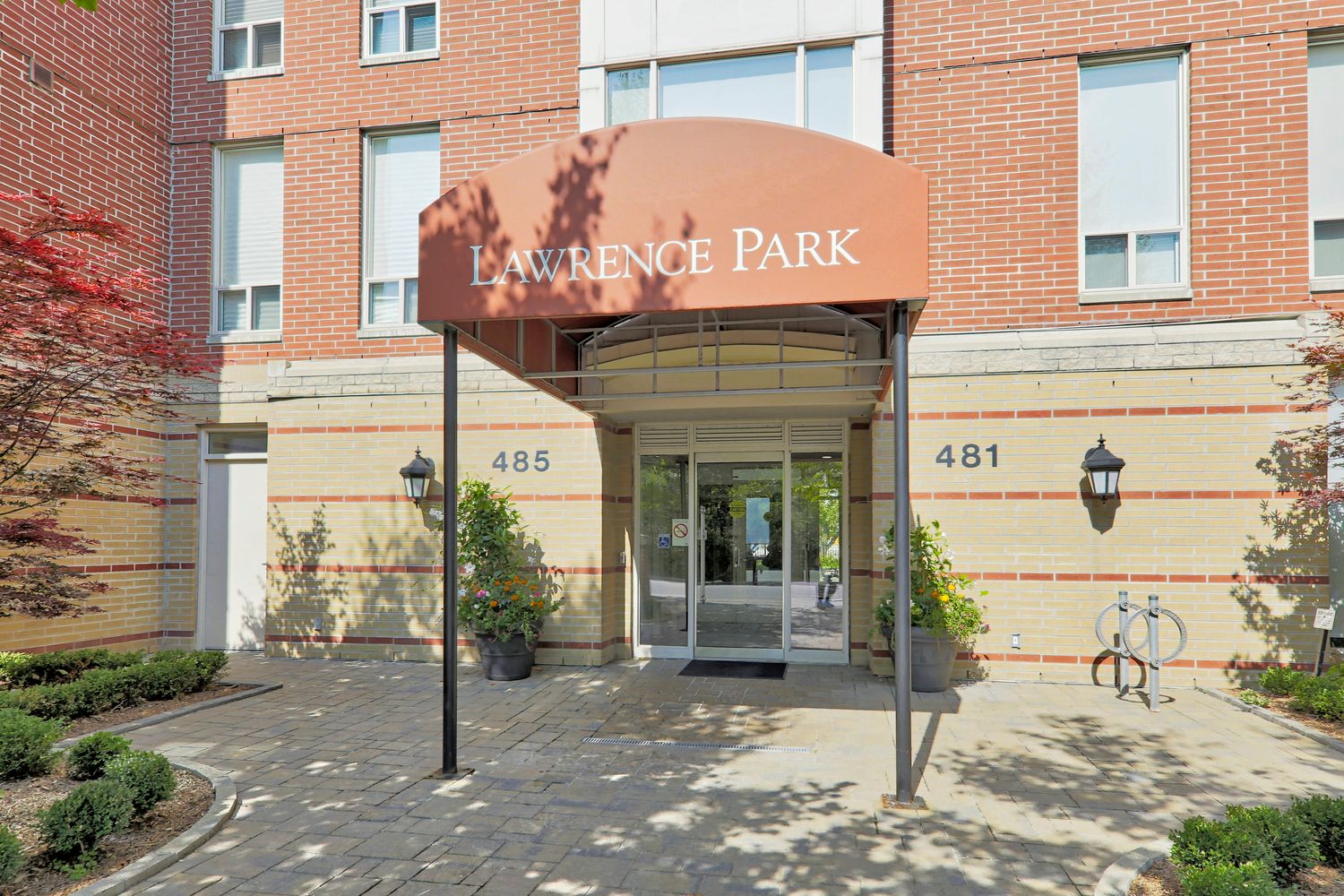 451-485 Rosewell Avenue. Lawrence Park Condos on Rosewell is located in  Midtown, Toronto - image #3 of 4